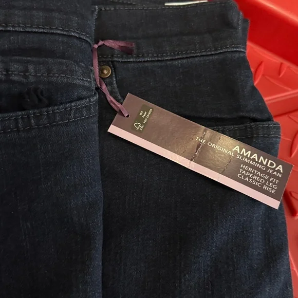⭐️Gloria Vanderbilt Ladies' Amanda Stretch Denim Jean blue size‎ 8 short - Picture 8 of 8